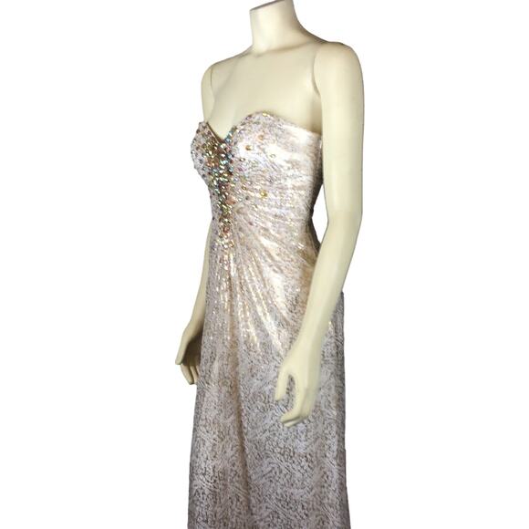 La Femme strapless sweetheart white gold foil jewelled sequin gown size 2 - Picture 9 of 12
